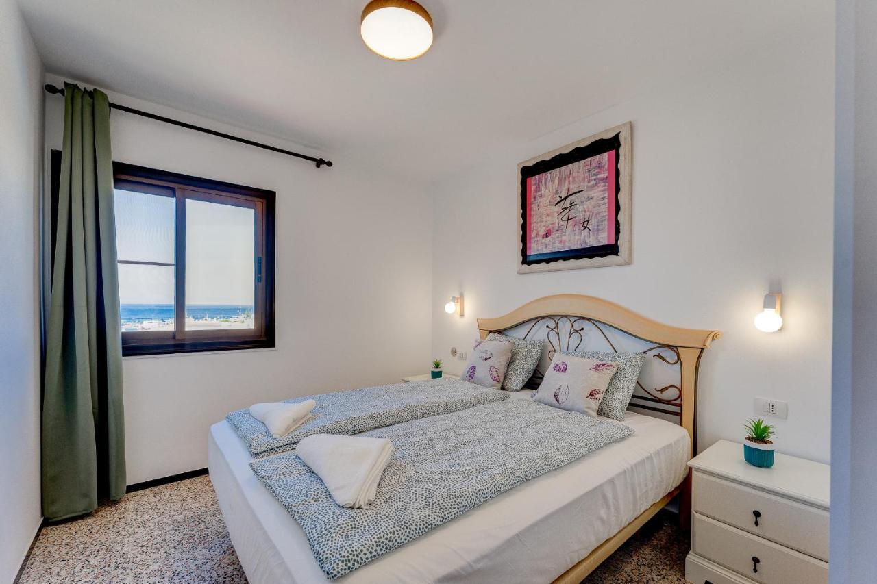 Los Cristianos Achacay Bluesky Apartment المظهر الخارجي الصورة